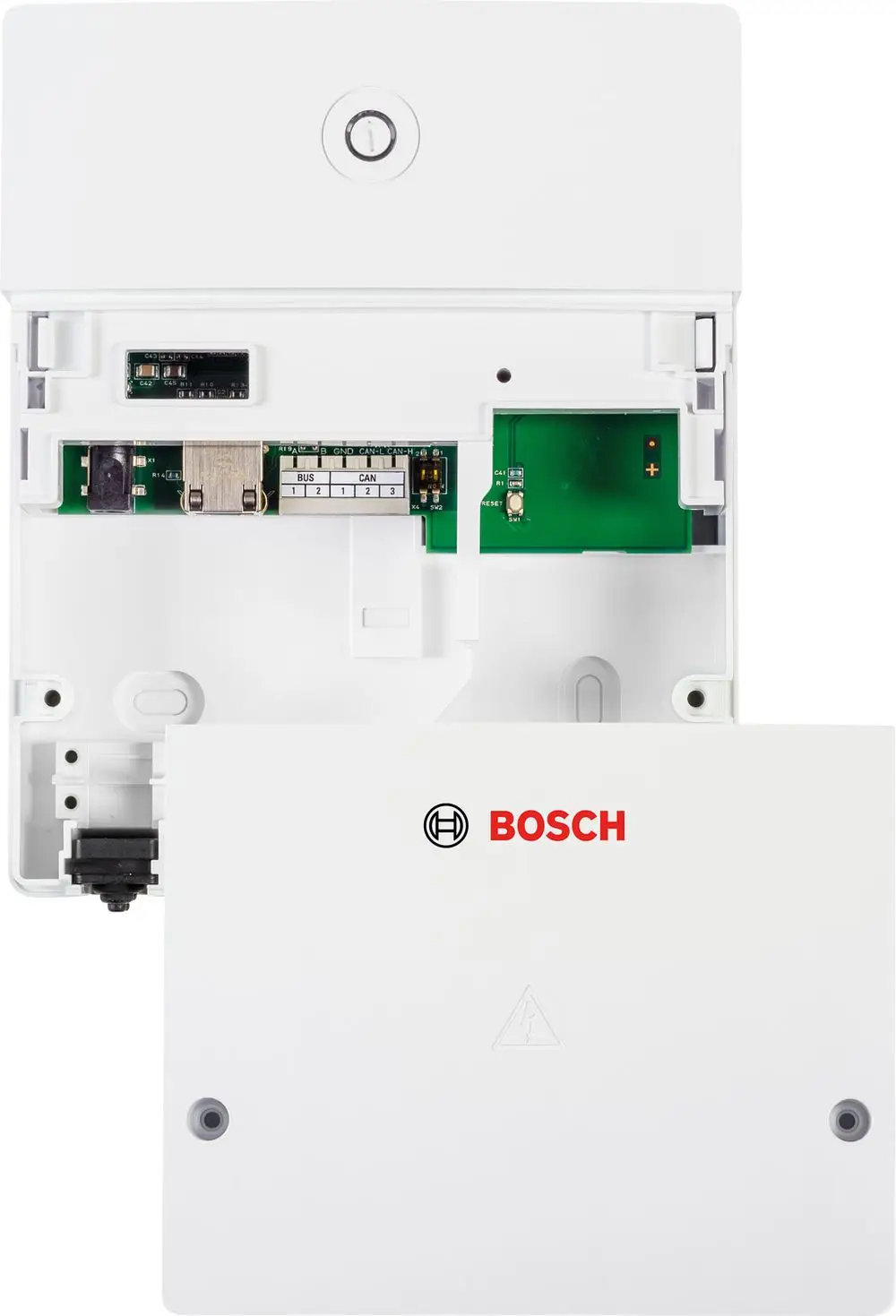 Regelungsmodul von Bosch mit Platz für verschiedene Anschlüsse und einer grünen Platine. Sichtbare Anschlussbuchsen für BUS und CAN. Gehäuse in Weiß.